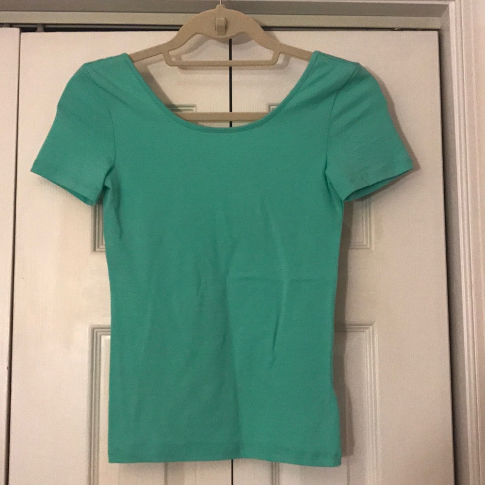 Mint tight short sleeve top with scoop back